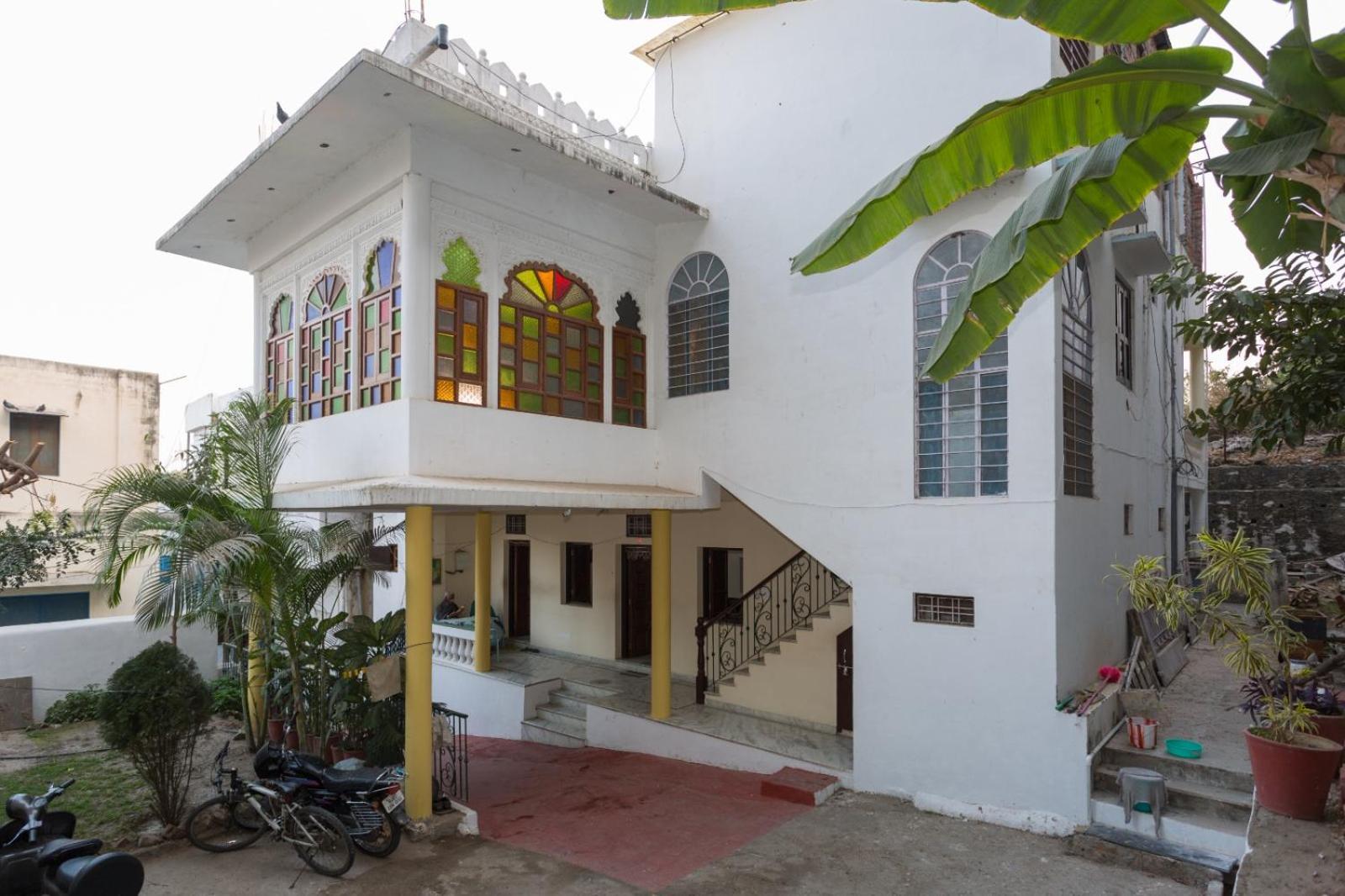 Strangers Hideaway Hostel Udaipur Exterior foto