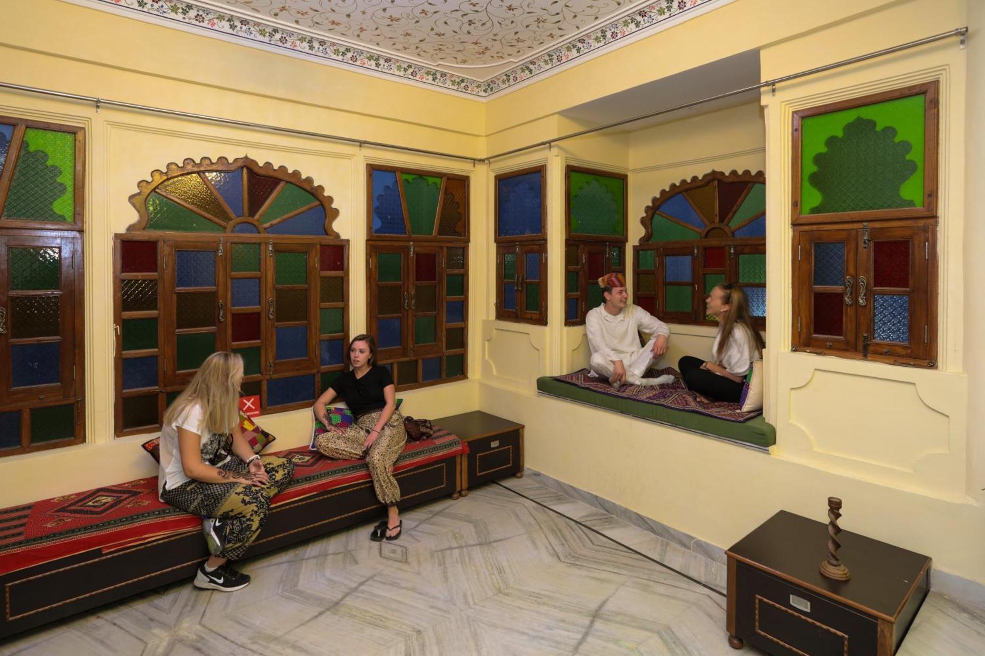 Strangers Hideaway Hostel Udaipur Exterior foto