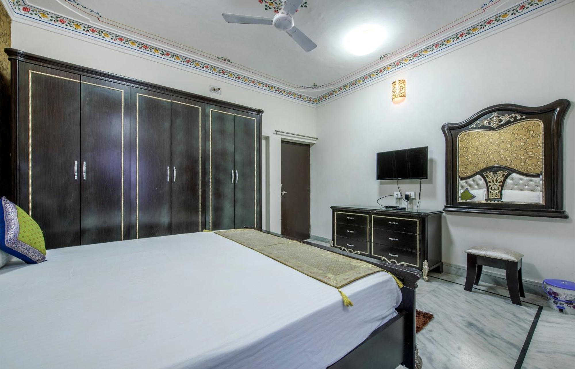 Strangers Hideaway Hostel Udaipur Exterior foto