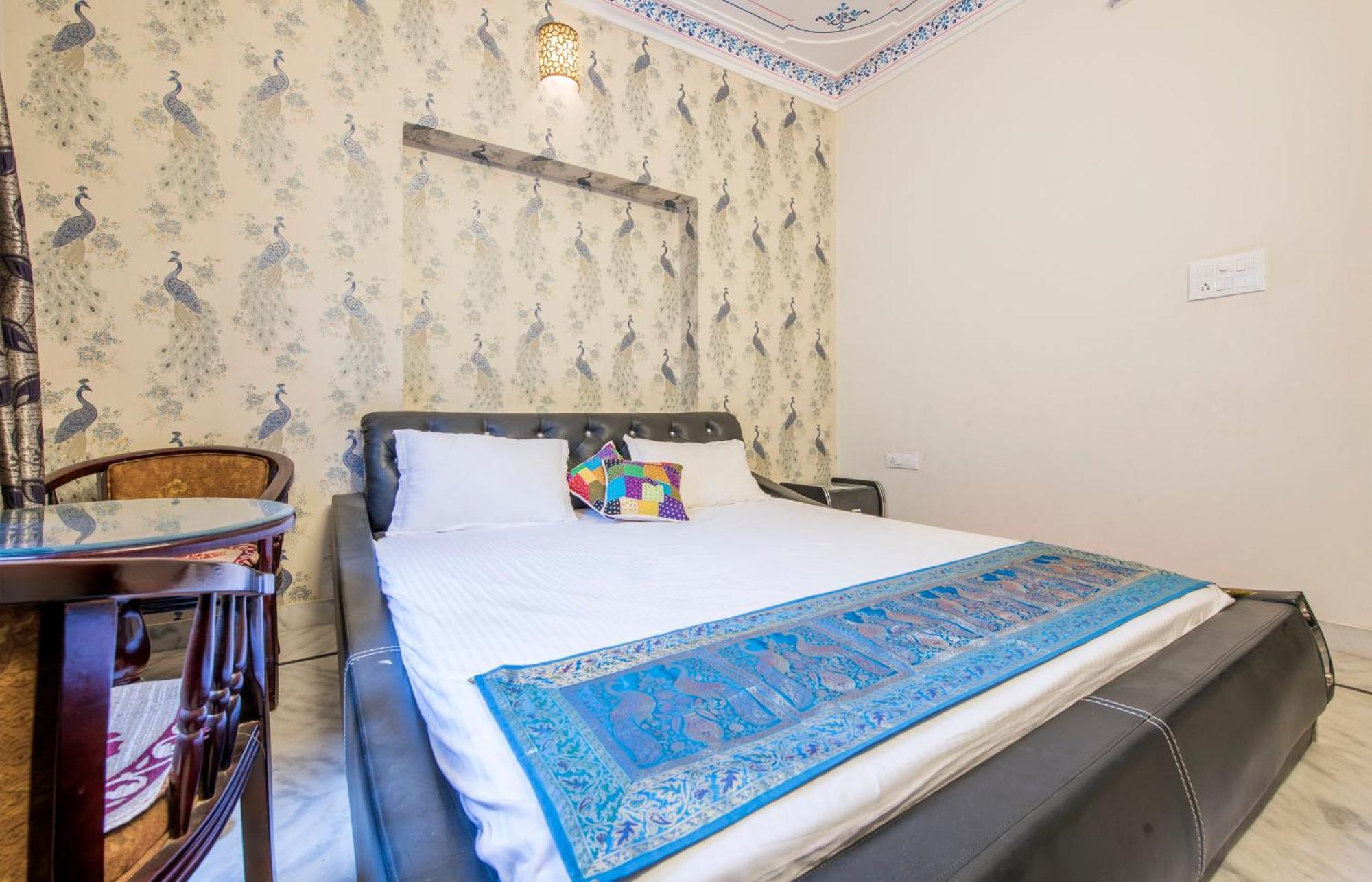Strangers Hideaway Hostel Udaipur Exterior foto