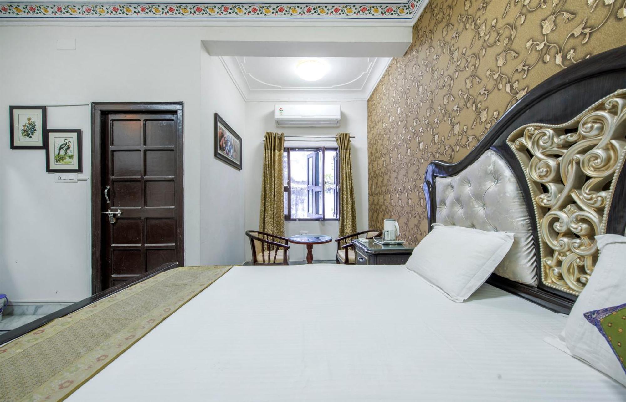 Strangers Hideaway Hostel Udaipur Exterior foto
